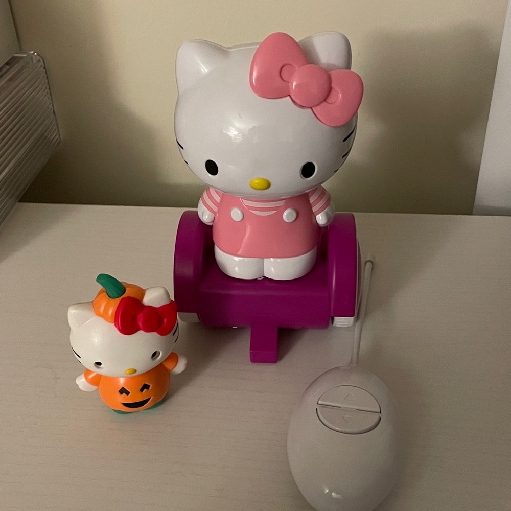 Hello kitty remote control toy - Picture 2 of 2